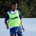 Tenerife solicita que Bryan Acosta se incorpore después a la Selección Nacional