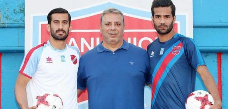 Irán expulsa a dos futbolistas de su selección