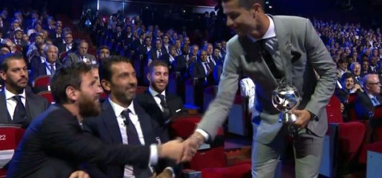 El saludo de Messi a Cristiano por su premio