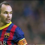 Iniesta dice que aún no renueva