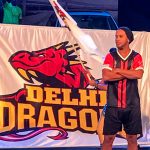 Mágico debut de Ronaldinho en futsal