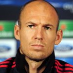 Mensaje de Robben al PSG: «El dinero no marca goles»