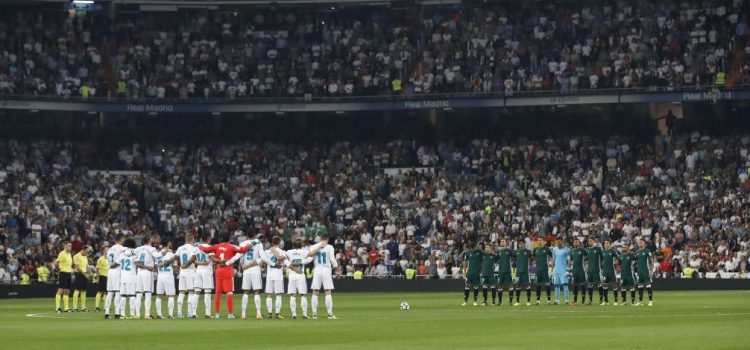 El Santiago Bernabéu homenaje a las víctimas del terremoto de México
