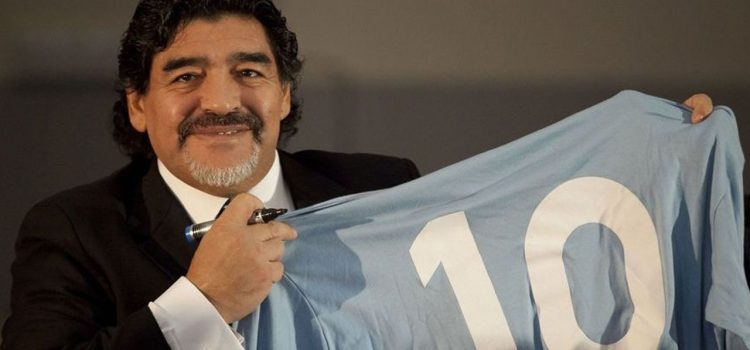 El mundo del fútbol saluda a Diego Maradona por su cumpleaños