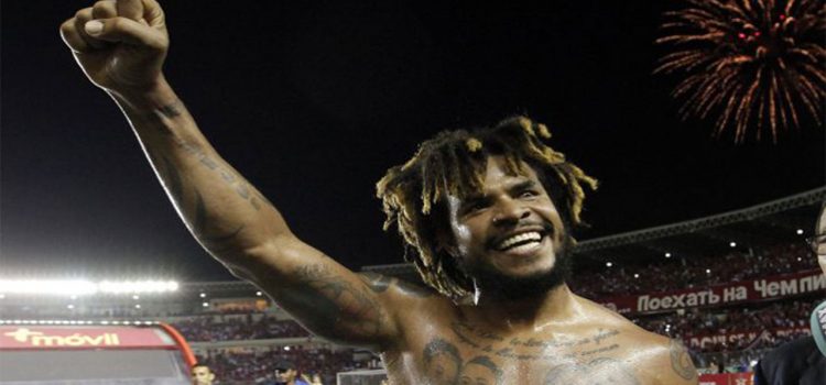 Román Torres, el héroe de Panamá, no cumplirá su promesa de cortarse el pelo