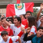 En Perú hoy no se «trabaja» por el juego ante Colombia