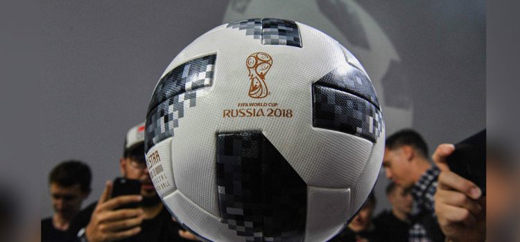 Presentan a Telstar 18, el Balón Oficial del Mundial de Rusia