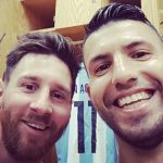 Messi sorprende al “Kun” Agüero con una emotiva felicitación