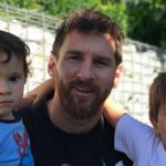 Messi llevó a sus hijos a Finlandia para conocer a Papá Noel