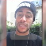 Neymar y los futbolistas brasileños recuerdan al Chapecoense