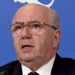 Renuncia Carlo Tavecchio, presidente de la Federación de Italia