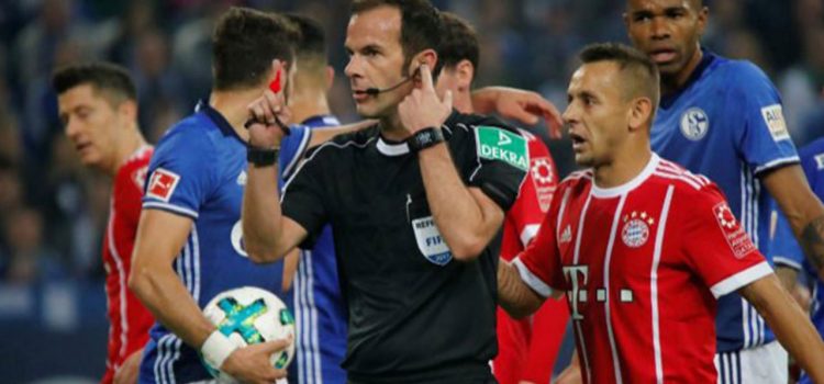 Destituido el jefe del VAR en Alemania, acusado de favorecer al Schalke