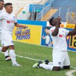 Los Leones ponen en riesgo el tricampeonato azul