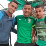 Roger Rojas da jocosa bienvenida a Alex López