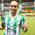 El extravagante «nuevo look» de Landon Donovan