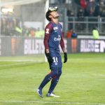 Neymar celebra gol con homenaje a Ronaldo