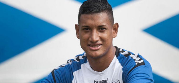 Bryan Acosta: "Estoy contento por Lozano, espero ser el próximo hondureño en primera"