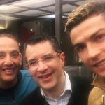 Dirigentes de Motagua y Olimpia posan con Cristiano Ronaldo