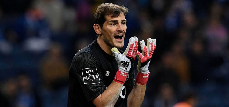 Iker Casillas quiere jugar en Italia