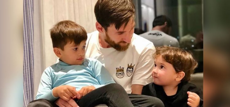 ¡Qué ternura! La foto de Messi "charlando" con sus hijos