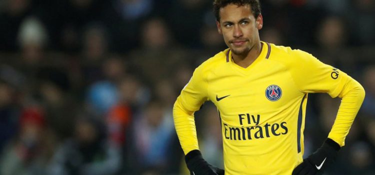 Futbolista francés pone como foto de perfil a Neymar de rodillas ante él