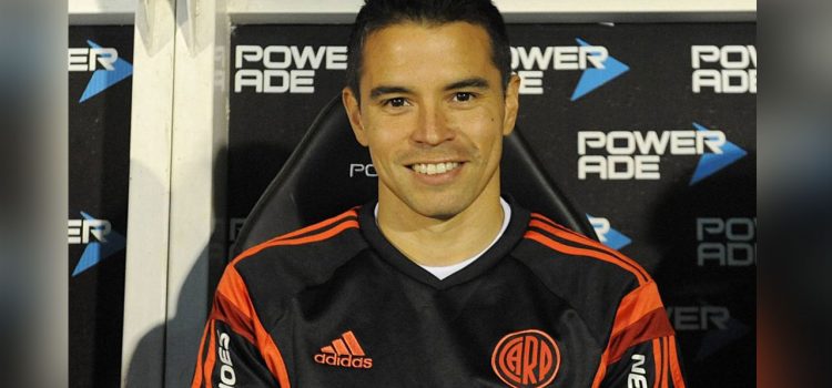 Javier Saviola volverá a jugar, pero fútbol sala