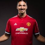 Zlatan se queda en el Manchester United y quiere cumplir una «promesa»