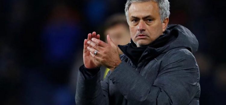 Jugadores del Manchester United en contra de Mourinho