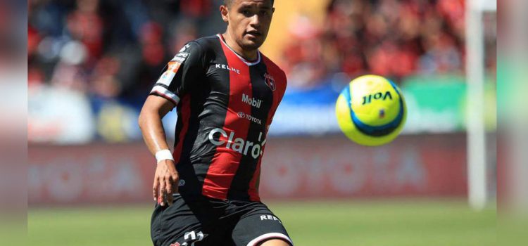 Roger Rojas puede romper contrato con la Liga por aislarlo de entrenamientos