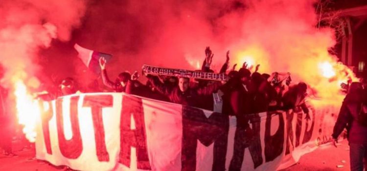 El salvaje recibimiento de la afición del PSG al Real Madrid