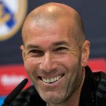 PSG le ofrece un cheque en blanco a Zidane