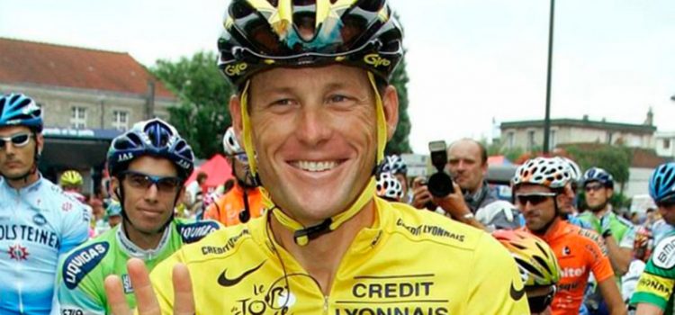 Lance Armstrong acuerda pagar 5 millones de dólares por fraude