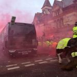 Atacan bus del Manchester City