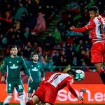 “Choco” Lozano y Girona caen contra Betis