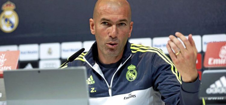 Zidane: "Admiro a Iniesta; merecía el Balón de Oro cuando ganó el Mundial"