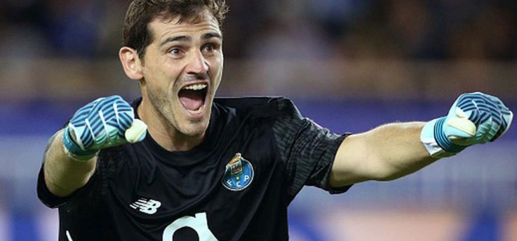 Casillas renueva con el Oporto