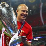 Arjen Robben jugará una temporada más con Bayern Munich