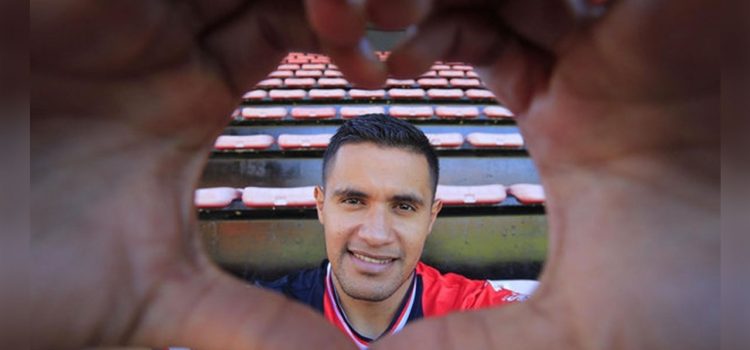 Roger Rojas enamora a la afición "manuda" con sus goles