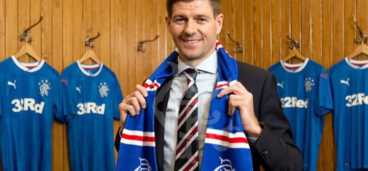 Steven Gerrard es el nuevo entrenador del Rangers