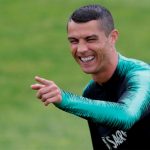 Hermético Cristiano Ronaldo se une a la concentración de Portugal