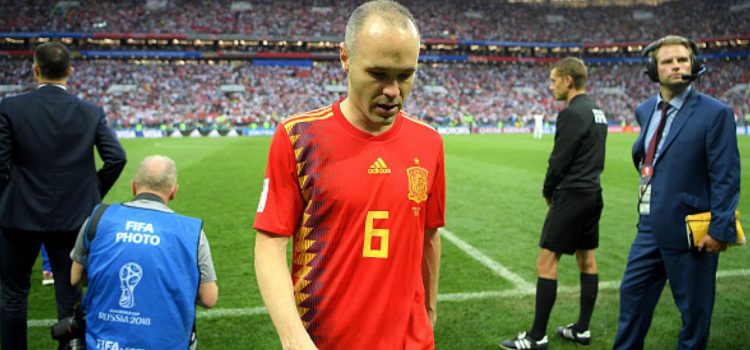 ¡"Siempre con la roja"! así se despide Iniesta de la selección española