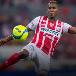 Brayan Beckeles en el once ideal de la Liga MX