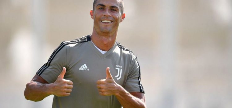 Cristiano Ronaldo presume en redes su primera práctica con Juventus