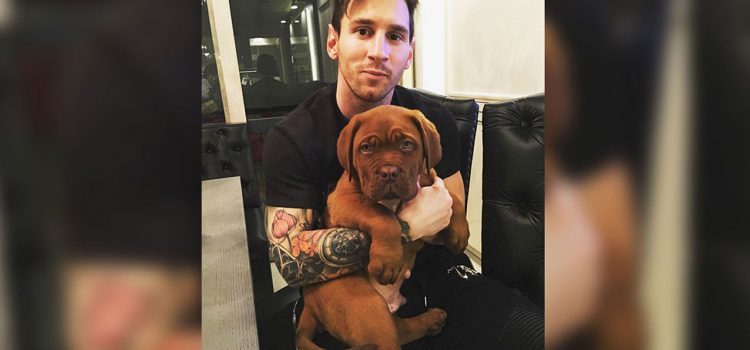 ¡Messi regatea hasta a su perro!