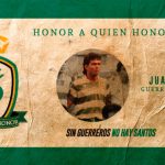 Santos Laguna nombra a hondureño Juan Flores como «Guerrero de Honor»