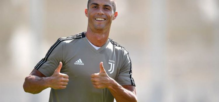 Cristiano Ronaldo anota su segundo gol con la Juventus