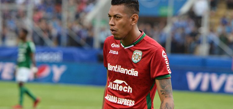 Denovan Torres: "Fue empujón y no patada"