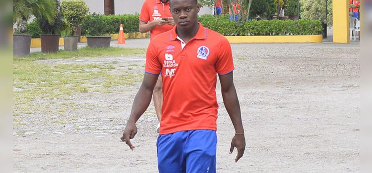 Júnior Lacayo: "Si anoto un gol no lo voy a celebrar"