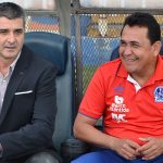 Diego Vázquez no le ha ganado ningún clásico a Nahún Espinoza