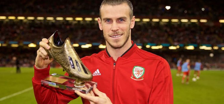 Gareth Bale recibe la Bota de Oro con la Selección de Gales